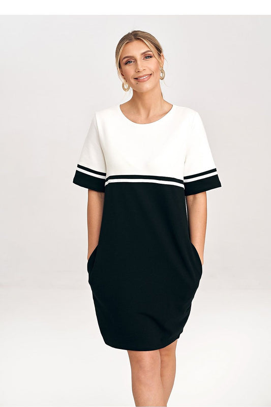 Flirty Two-Tone Cotton Dress with Belt and Pockets – Perfect for Day to Night!