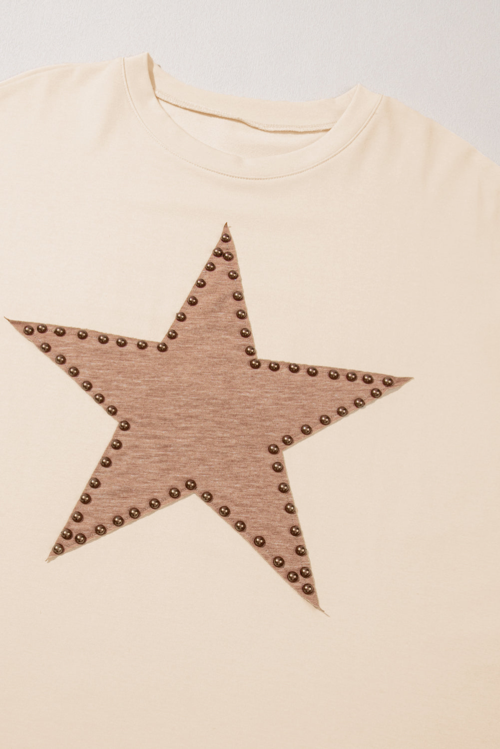 Star Shape Studded Crew Neck Plus Size T-Shirt